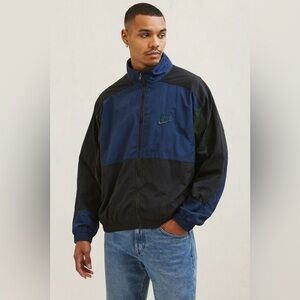 Vintage Nike Men's Windbreaker Jacket Blue Black Retro 90s Track Coat Size L